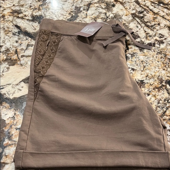 J. Jill Pants - Cotton Blend Women’s Casual Shorts, J Jill, Embroidered Lace Detailed Pockets